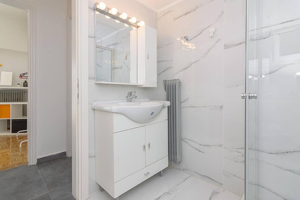 Brand New Stylish 2 Bedroom Apartment Athens Exterior photo